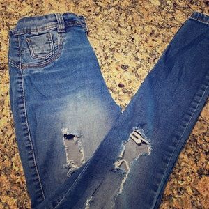 Skinny ripped jeans